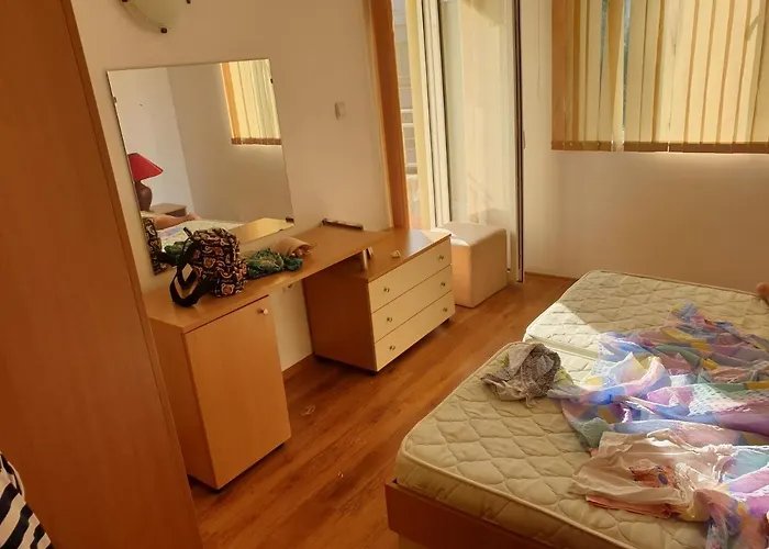 Golden Dreams * ساني بيتش