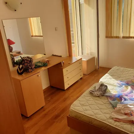 Golden Dreams * Slantchev Briag